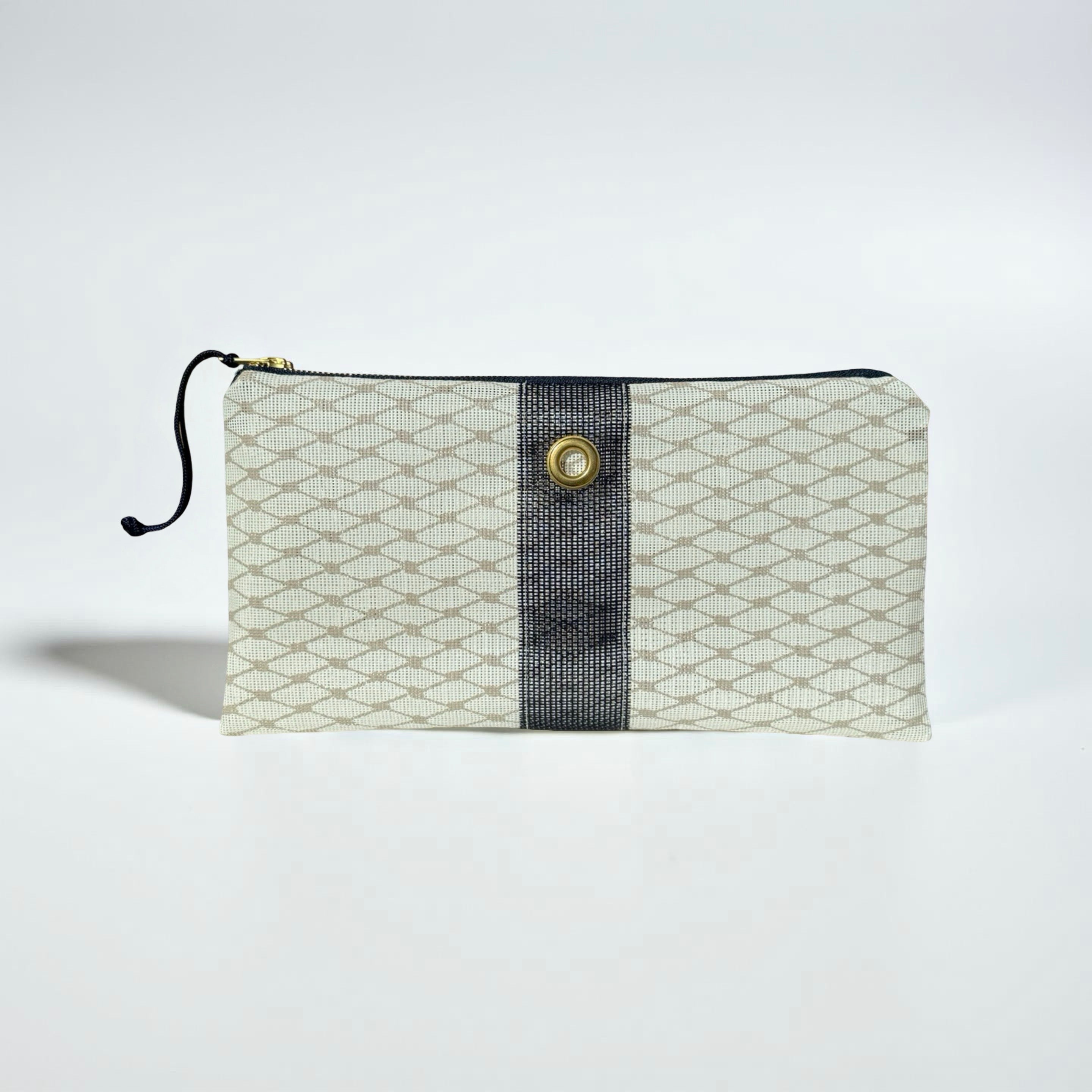 Sand Clutch